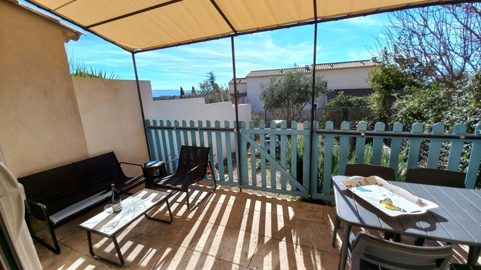 Maison Dans Beau Village Du Luberon Merindol Luaran gambar